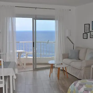 Bright By The Sea Apartment